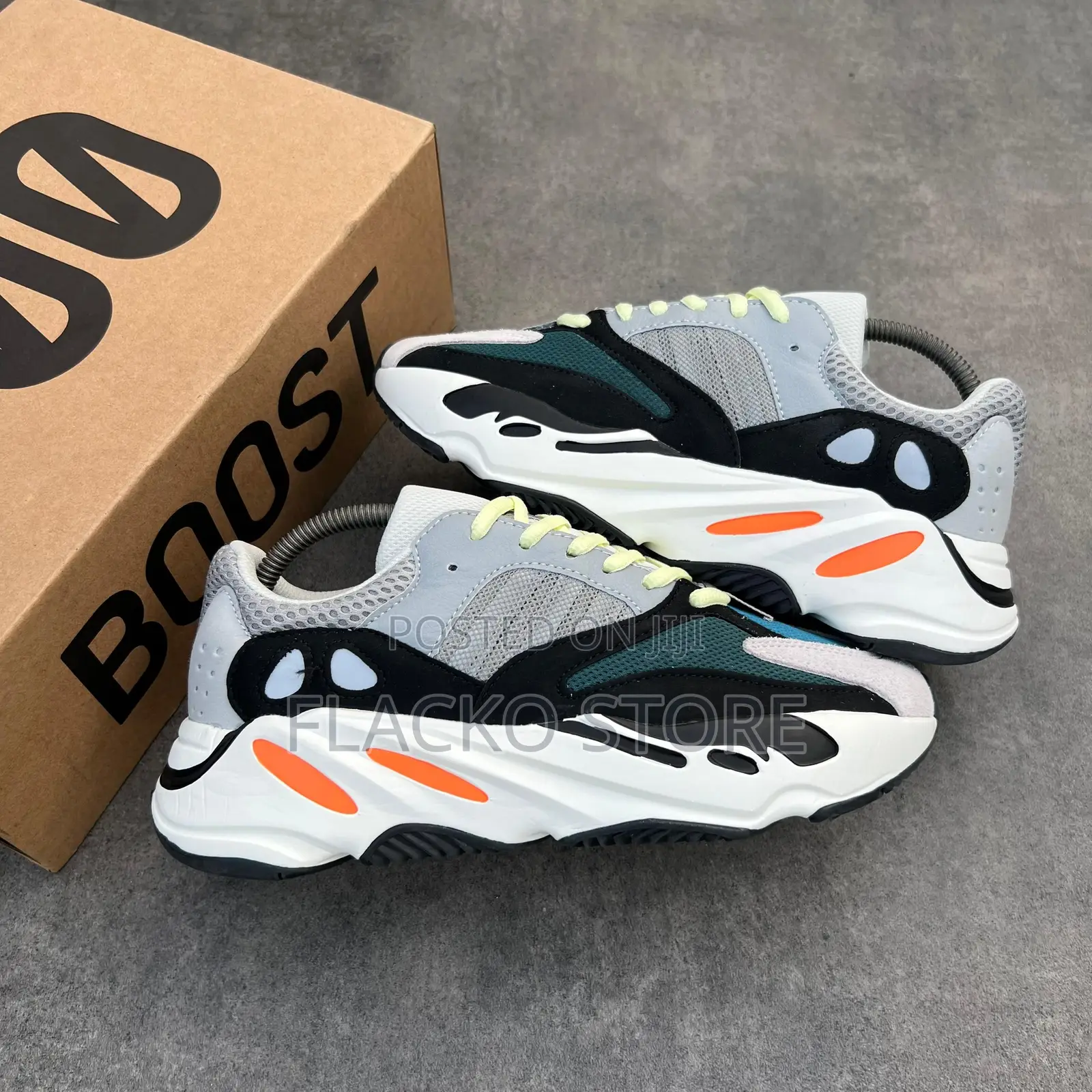Original Yeezy 700 Boost Sneakers