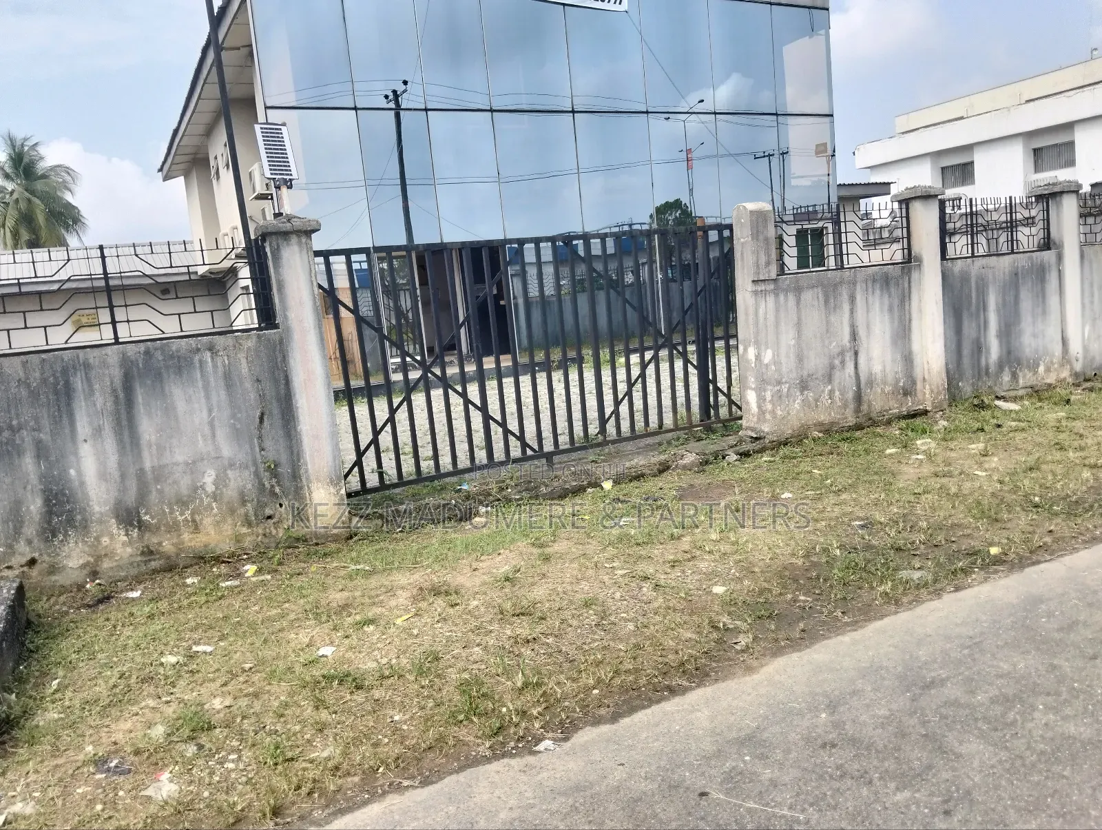4bdrm Duplex in Major Aba Road Port for rent