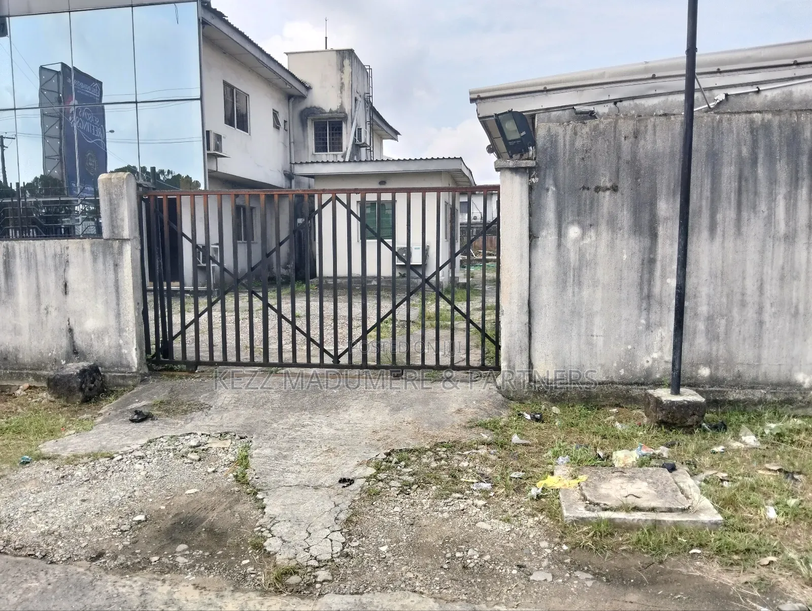 4bdrm Duplex in Major Aba Road Port for rent