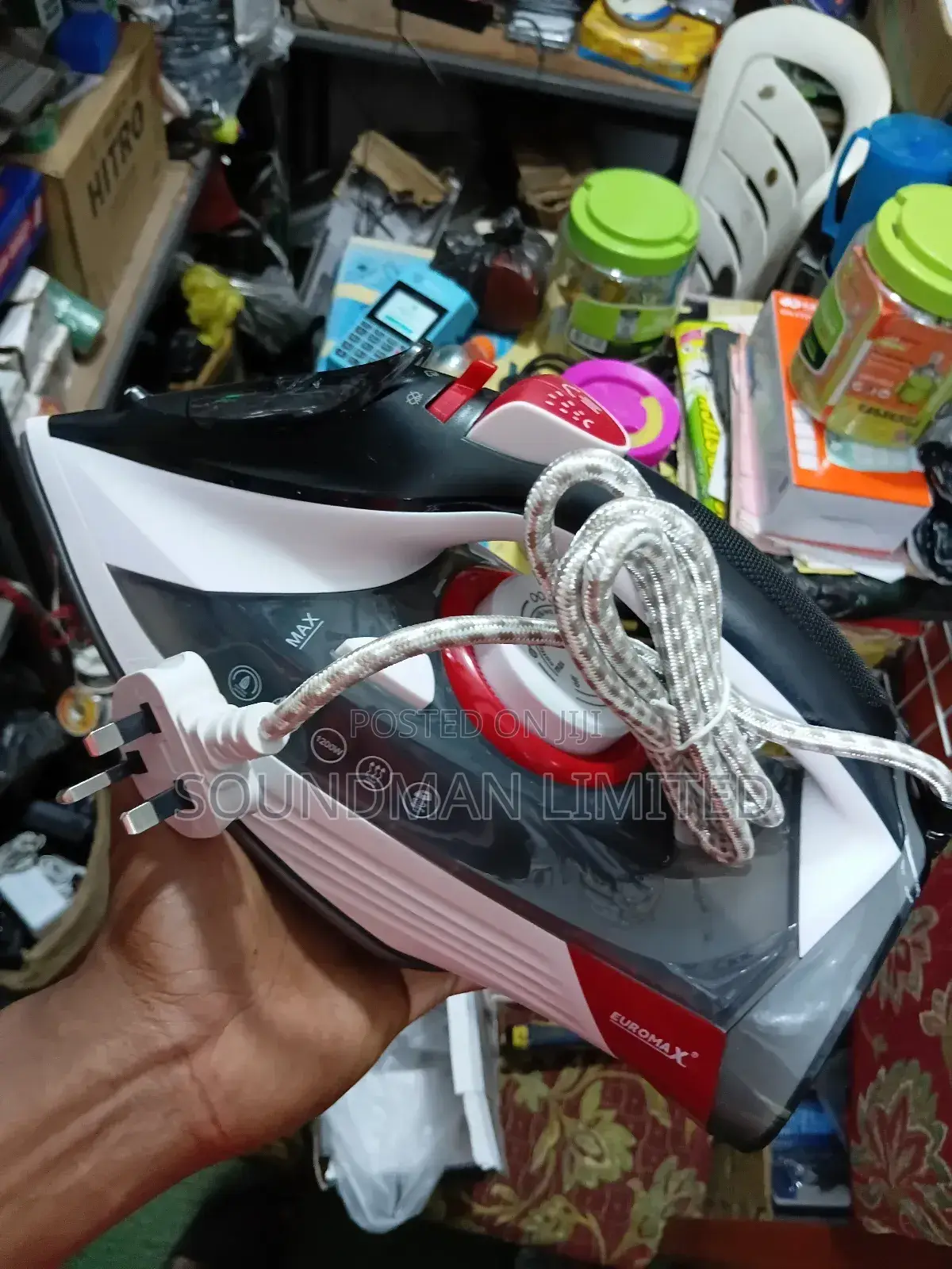 Euromax Steam Iron