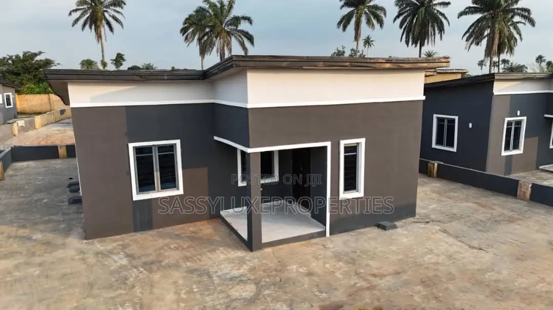 Furnished 2bdrm Bungalow in Queen’S Home, Abeokuta South for sale