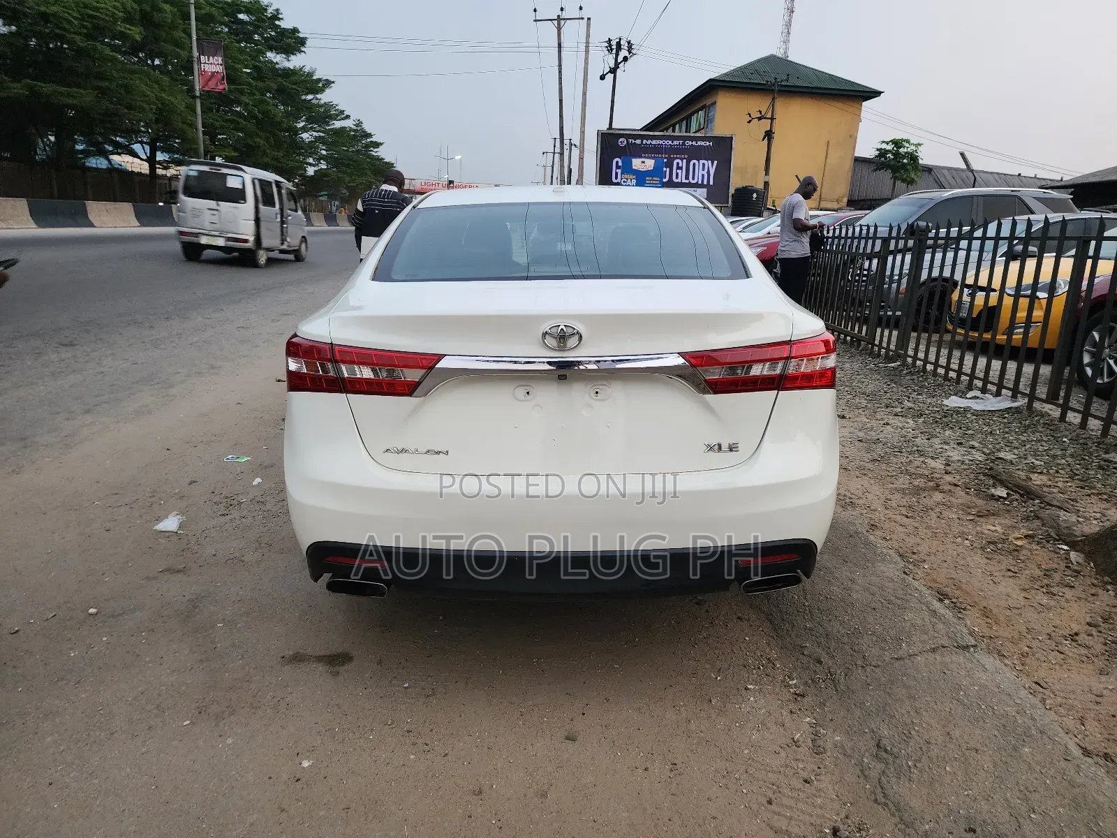 Toyota Avalon XLE Premium 4dr Sedan (3.5L 6cyl 6A) 2015 White