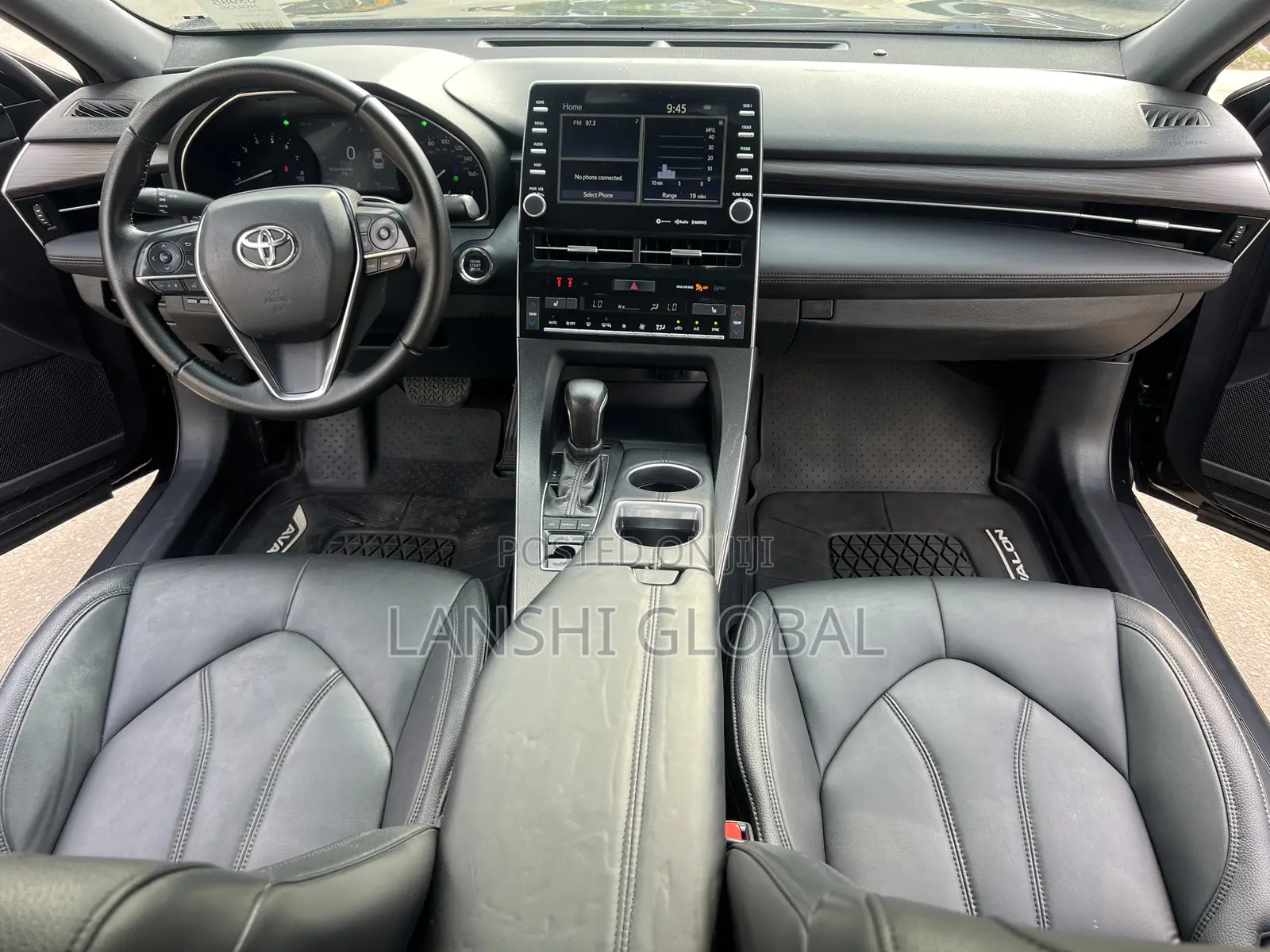 Toyota Avalon XLE FWD Sedan (3.5L V6 8A) 2019 Black