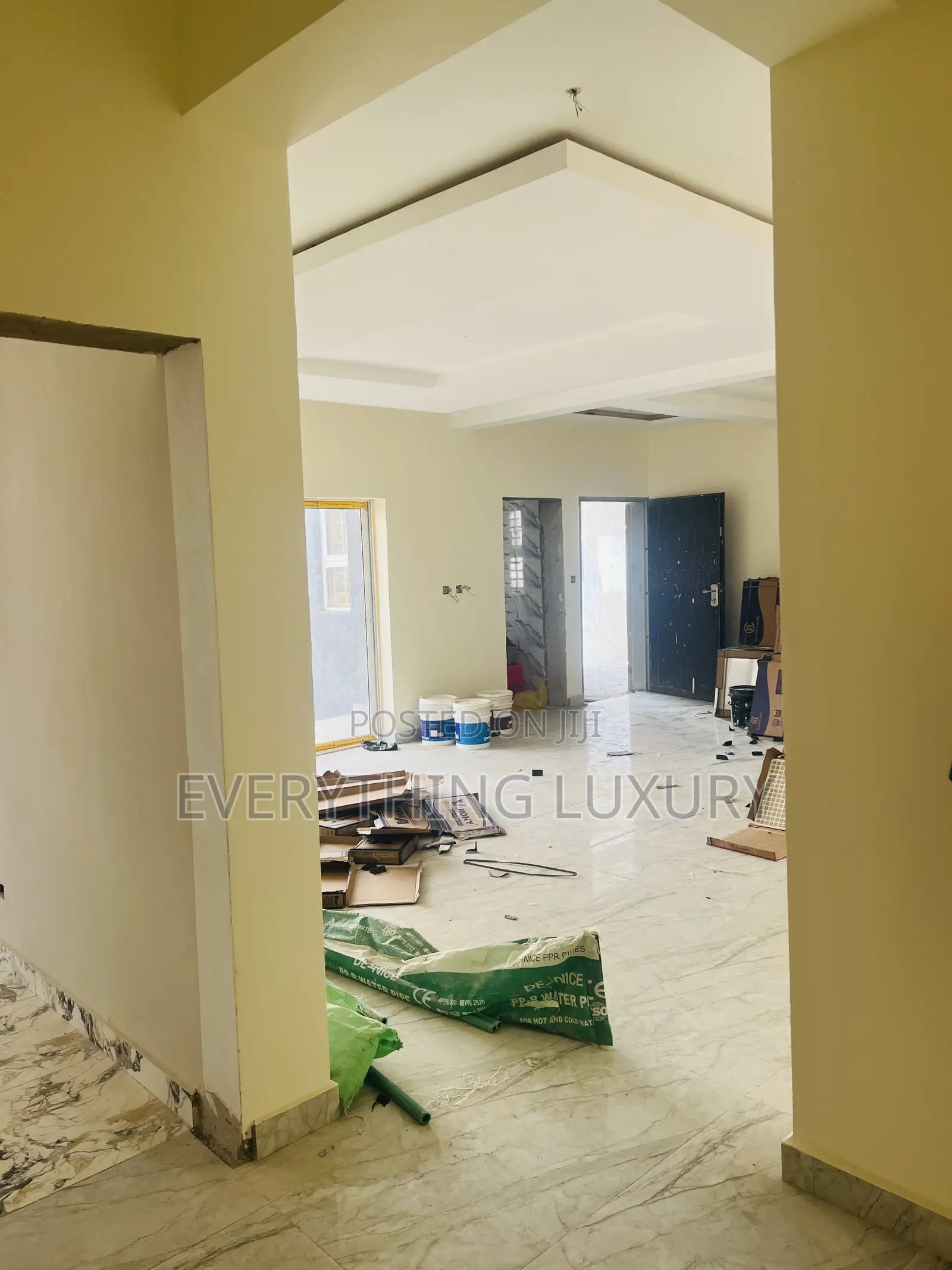 3bdrm Block of Flats in Dantata, Gwarinpa for rent