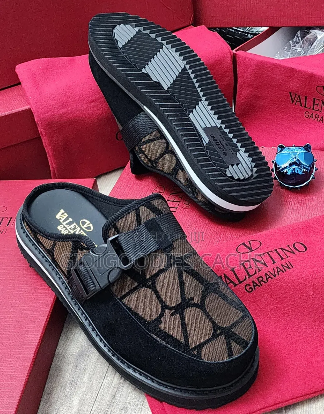 Valentino Mules