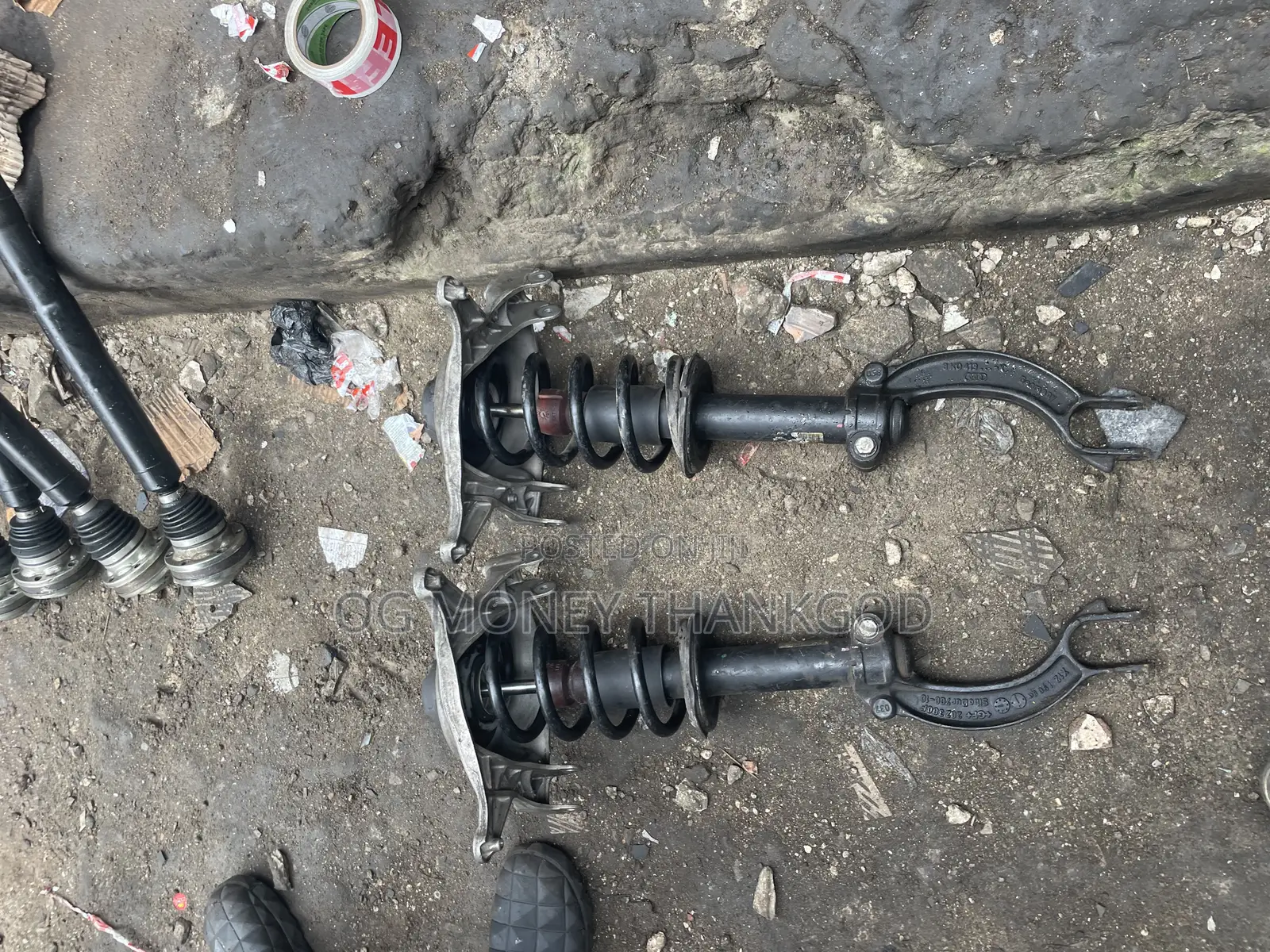 Shock Absorber For Audi Q5 Available