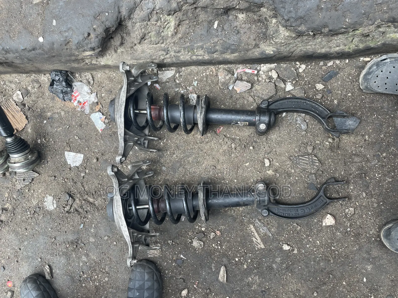 Shock Absorber For Audi Q5 Available