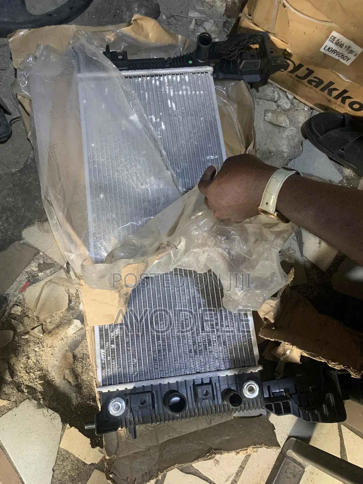 Ford Edge Radiator 4 Plug 2013 2014 2015