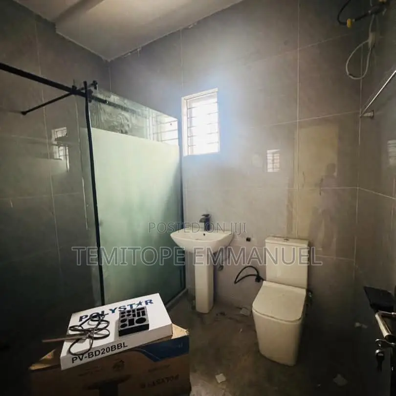 Furnished 4bdrm Duplex in Magodo Phase 1 for sale