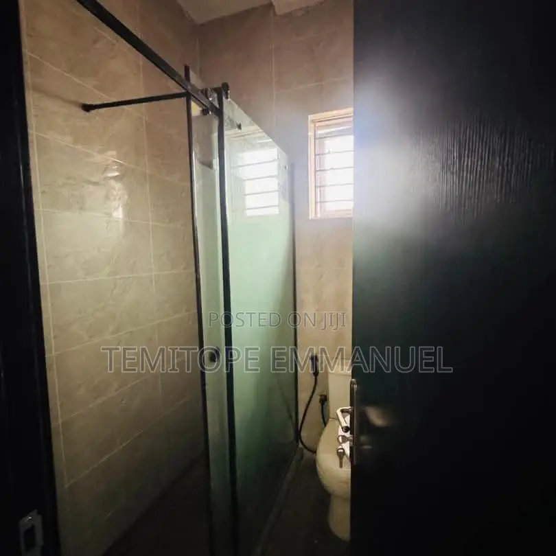 Furnished 4bdrm Duplex in Magodo Phase 1 for sale