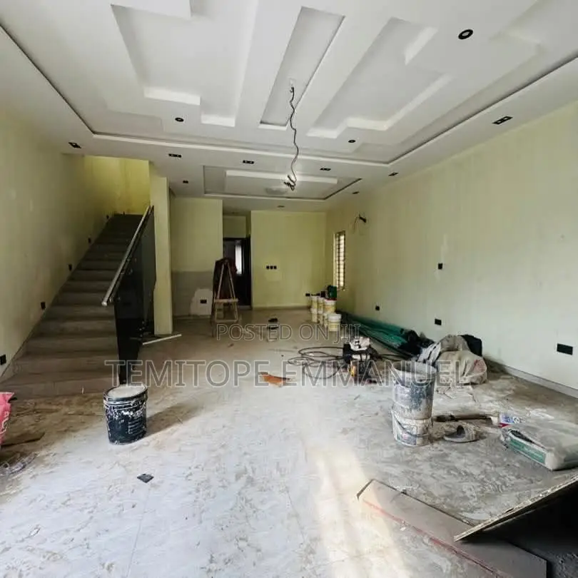 Furnished 4bdrm Duplex in Magodo Phase 1 for sale