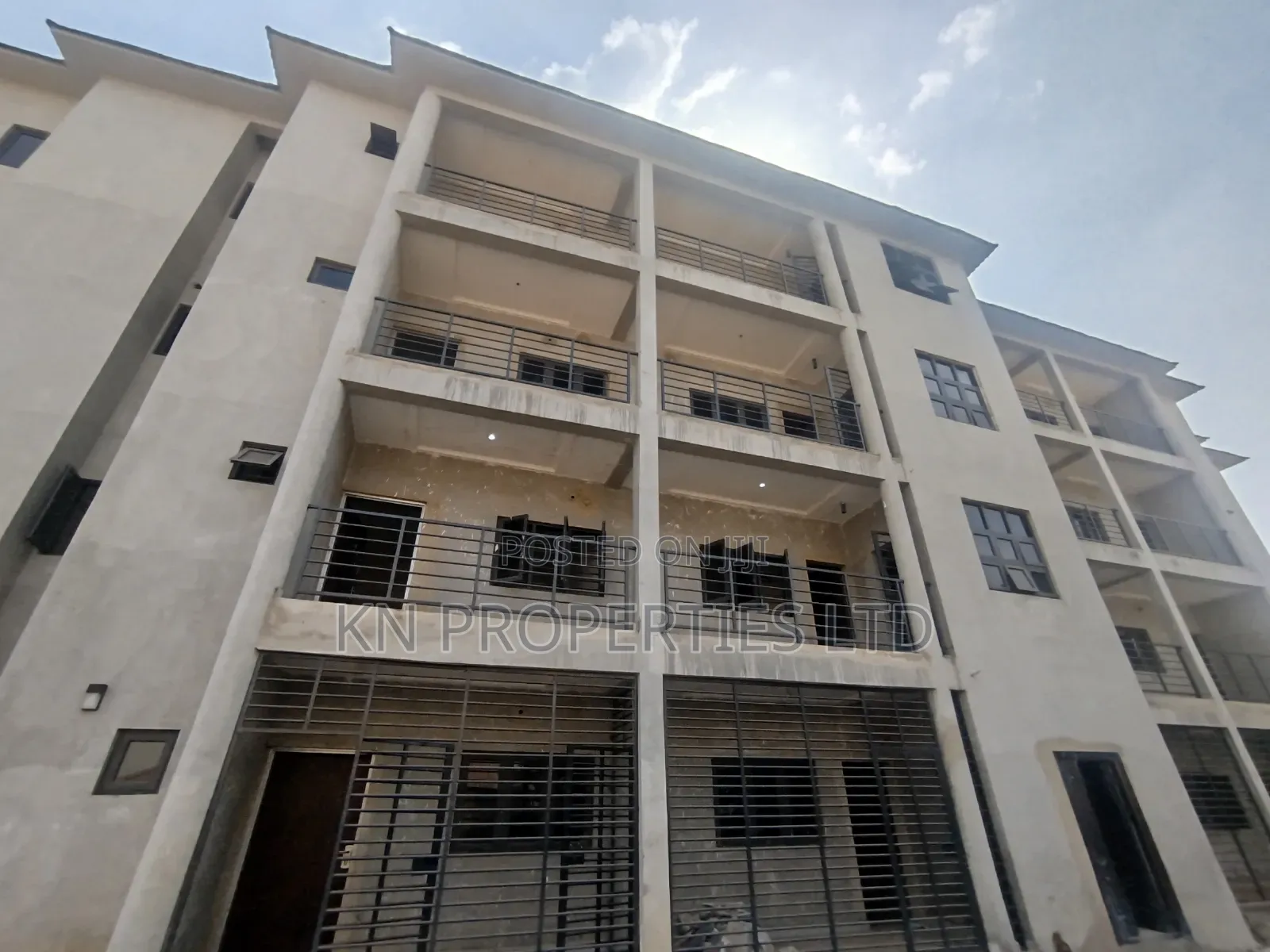 3bdrm Block of Flats in Mabushi for rent