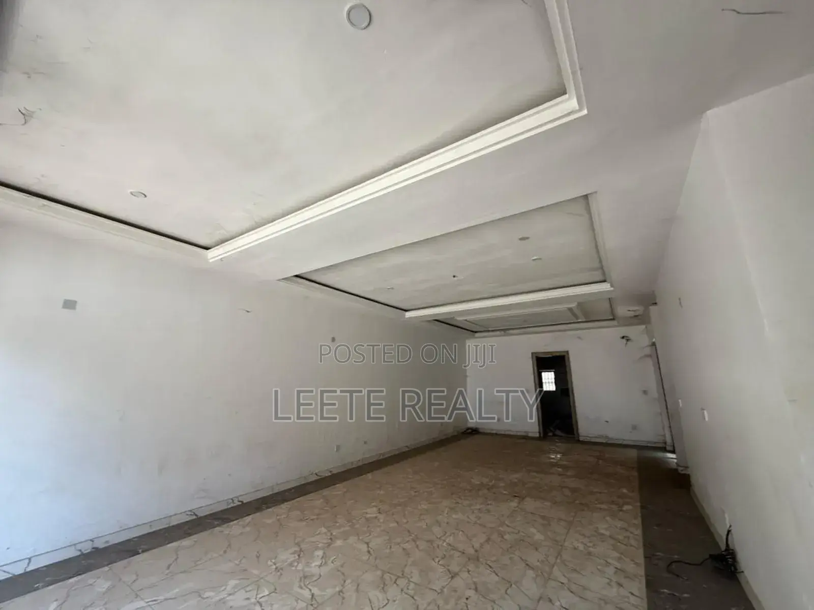 5bdrm Townhouse/Terrace in Wuse 2 for sale