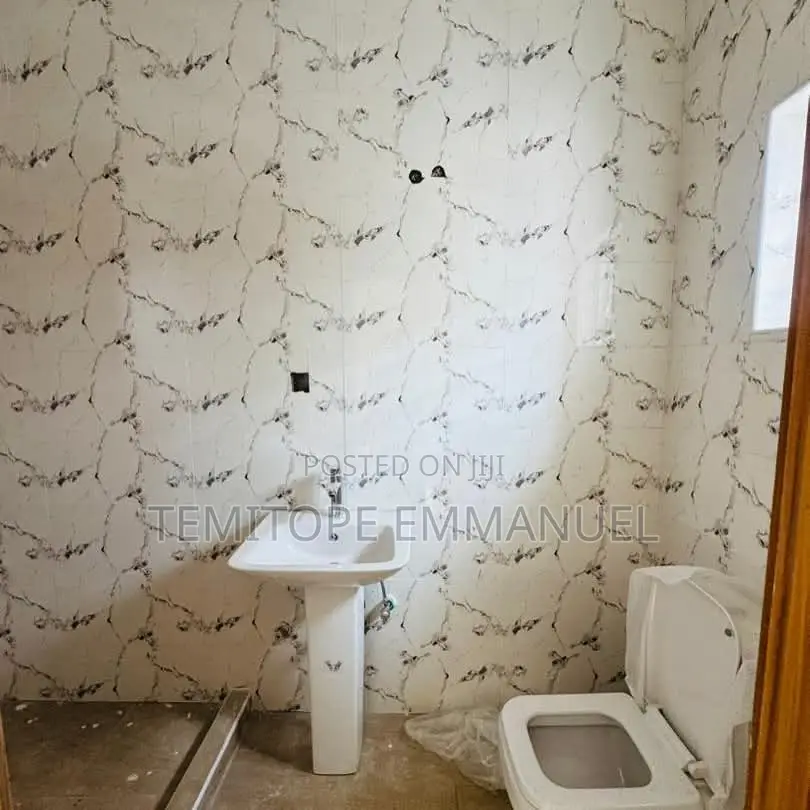 Furnished 4bdrm Duplex in Ogudu Gra for sale