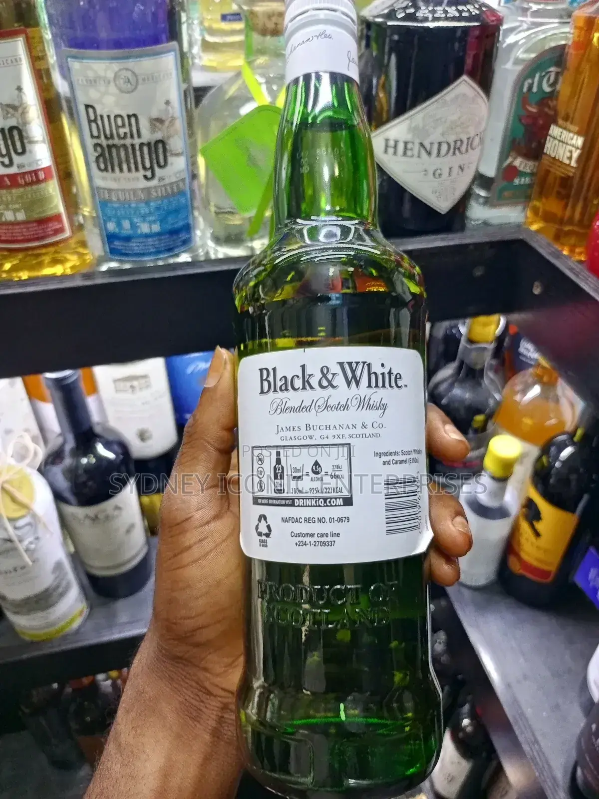 Black and White Scotch Whiskey(Ctn of 12 Bottles)