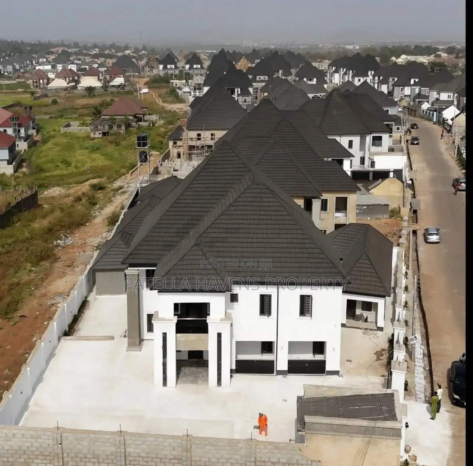 5bdrm Duplex in Lokogoma for sale