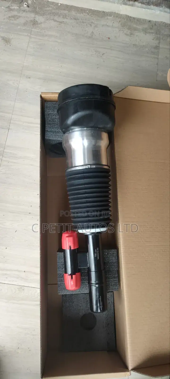 Front Shock With Balloon Range Rover 2024
