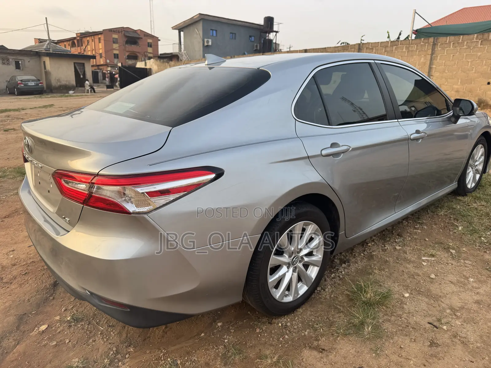 Toyota Camry LE (2.5L 4cyl 8A) 2019 Silver