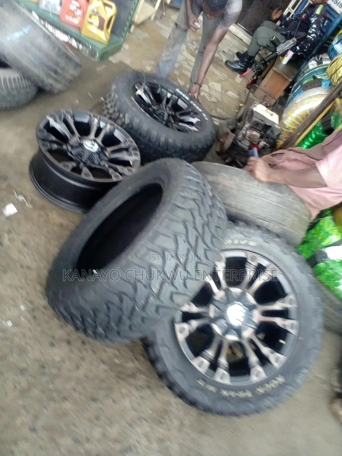 Off_road Rim and Tires for Toyota Tundra