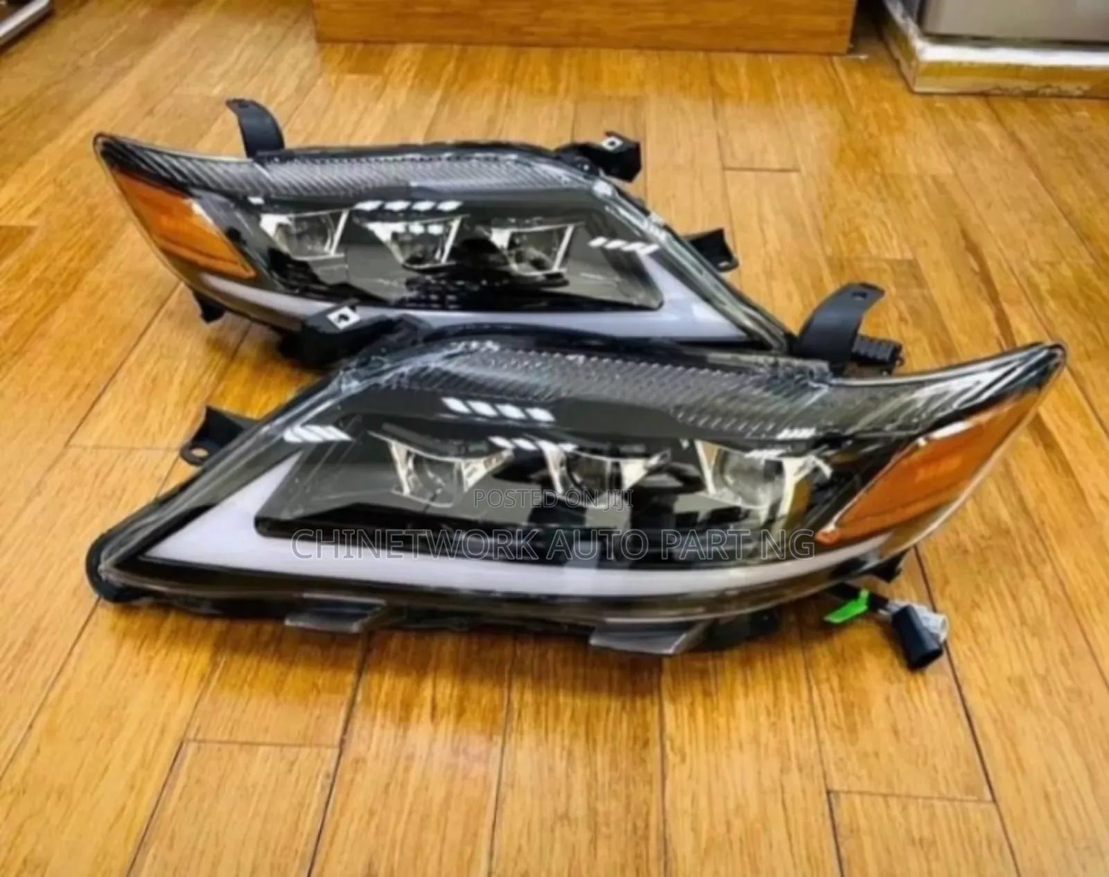 Toyota Camry 2010 Headlamp (Conversion Type)