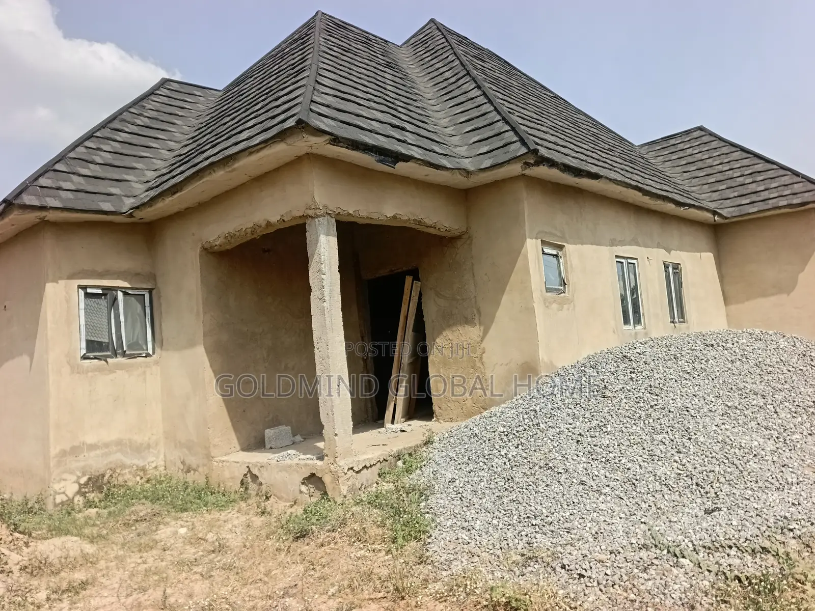 3bdrm Bungalow in Goldmind Estate, FHA for sale