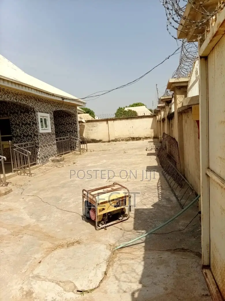 3bdrm Bungalow in Minna for sale