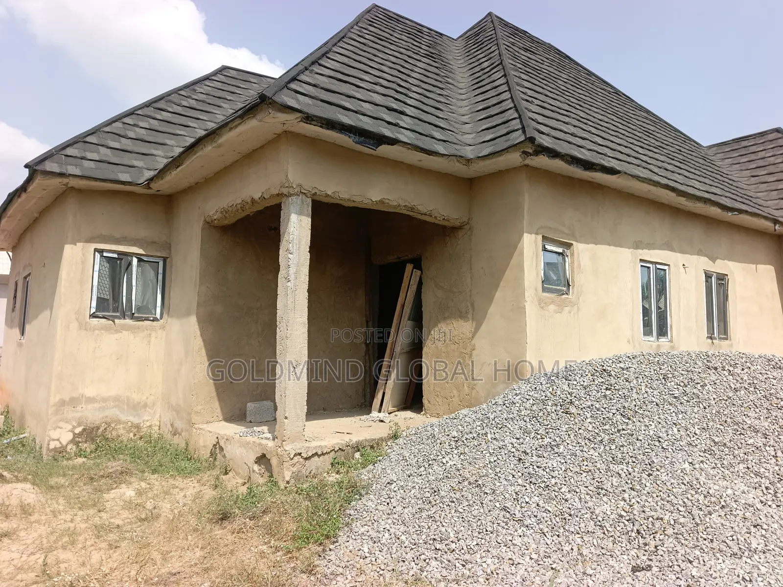 3bdrm Bungalow in Goldmind Estate, FHA for sale
