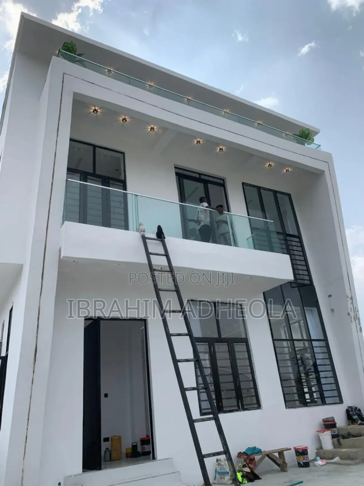 5bdrm Duplex in Sangotedo for sale