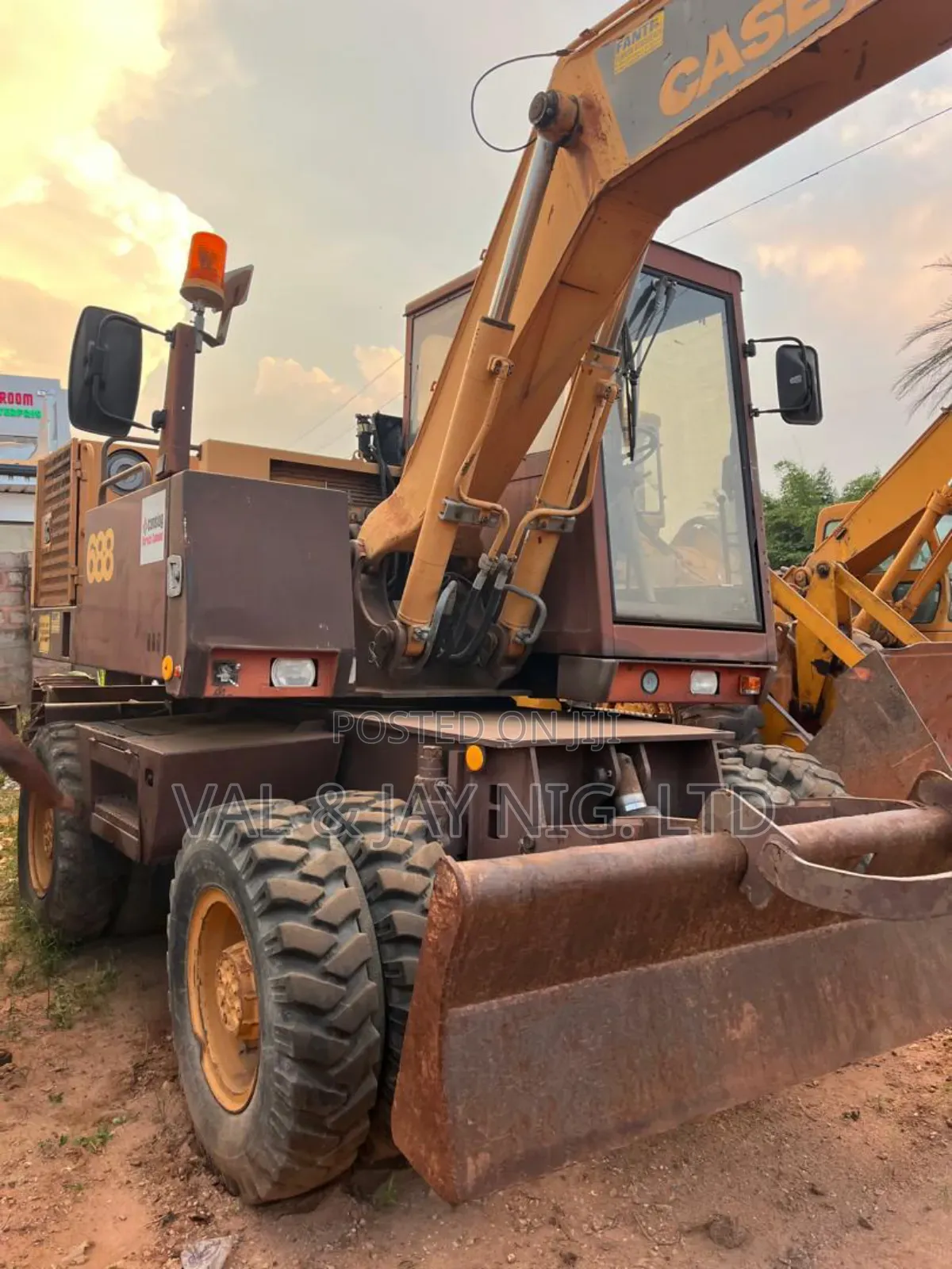 Case Tyre Excavator - Foreign Use