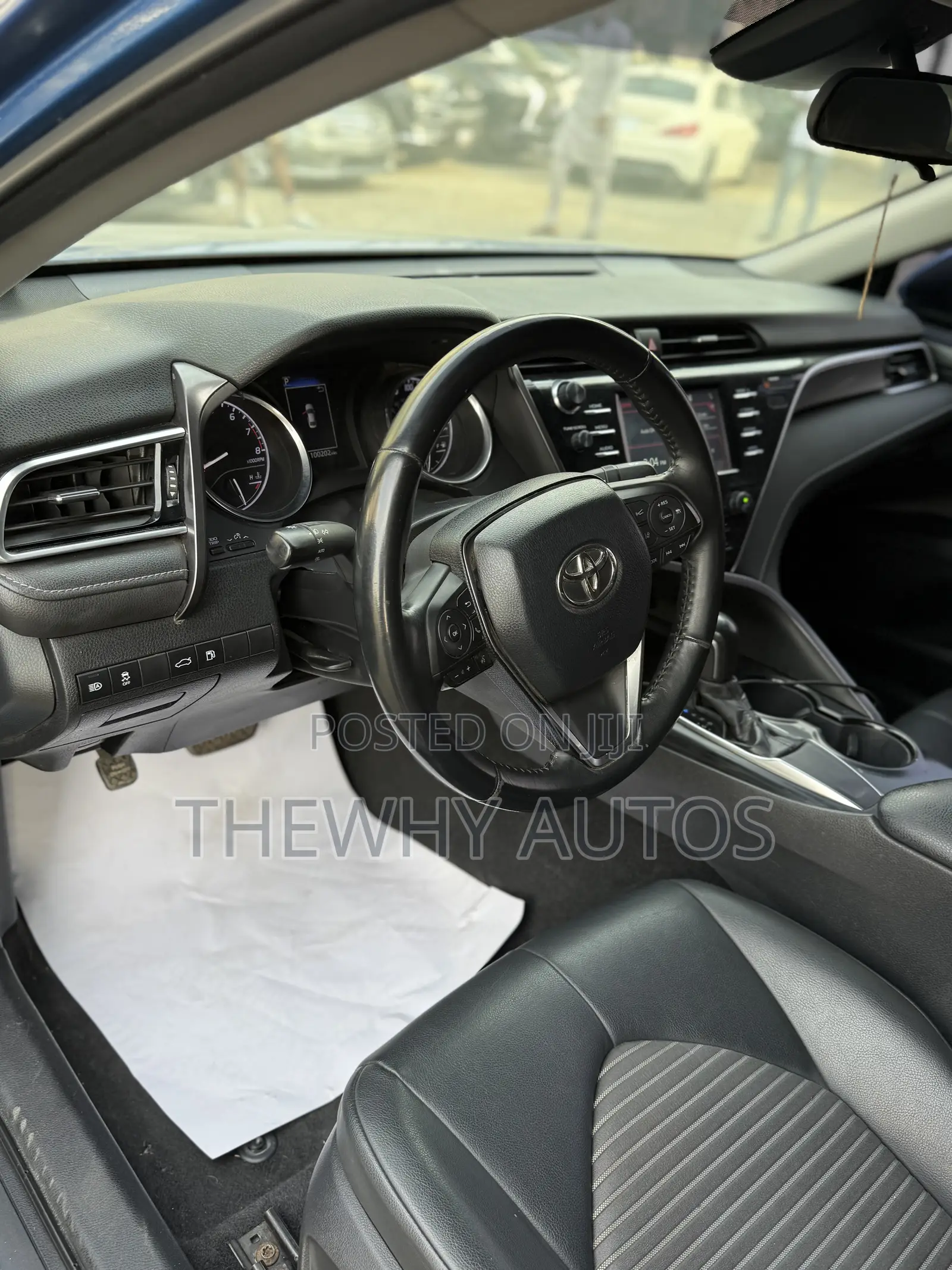 Toyota Camry SE FWD (2.5L 4cyl 8AM) 2018 Blue