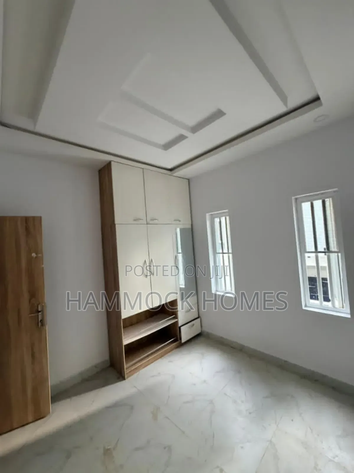 5bdrm Duplex in Jericho Gra for sale