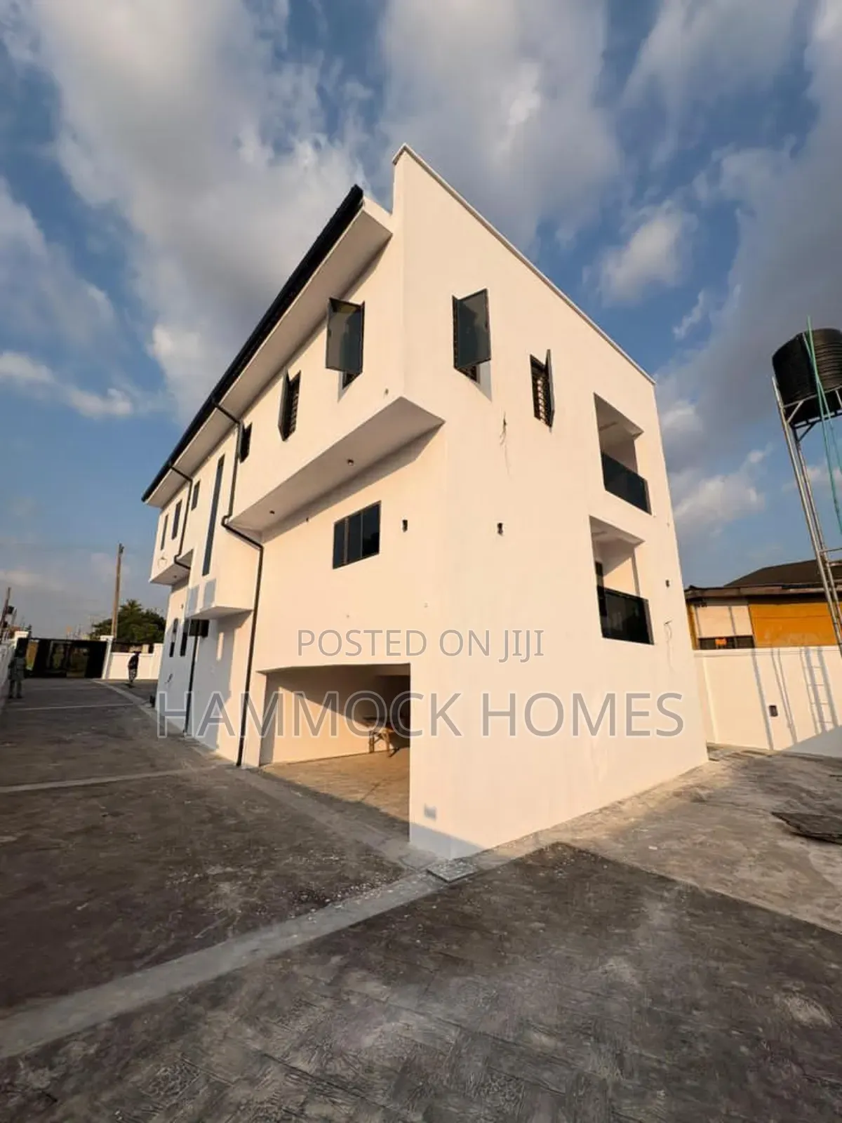 4bdrm Duplex in Palm Garden Estate for sale