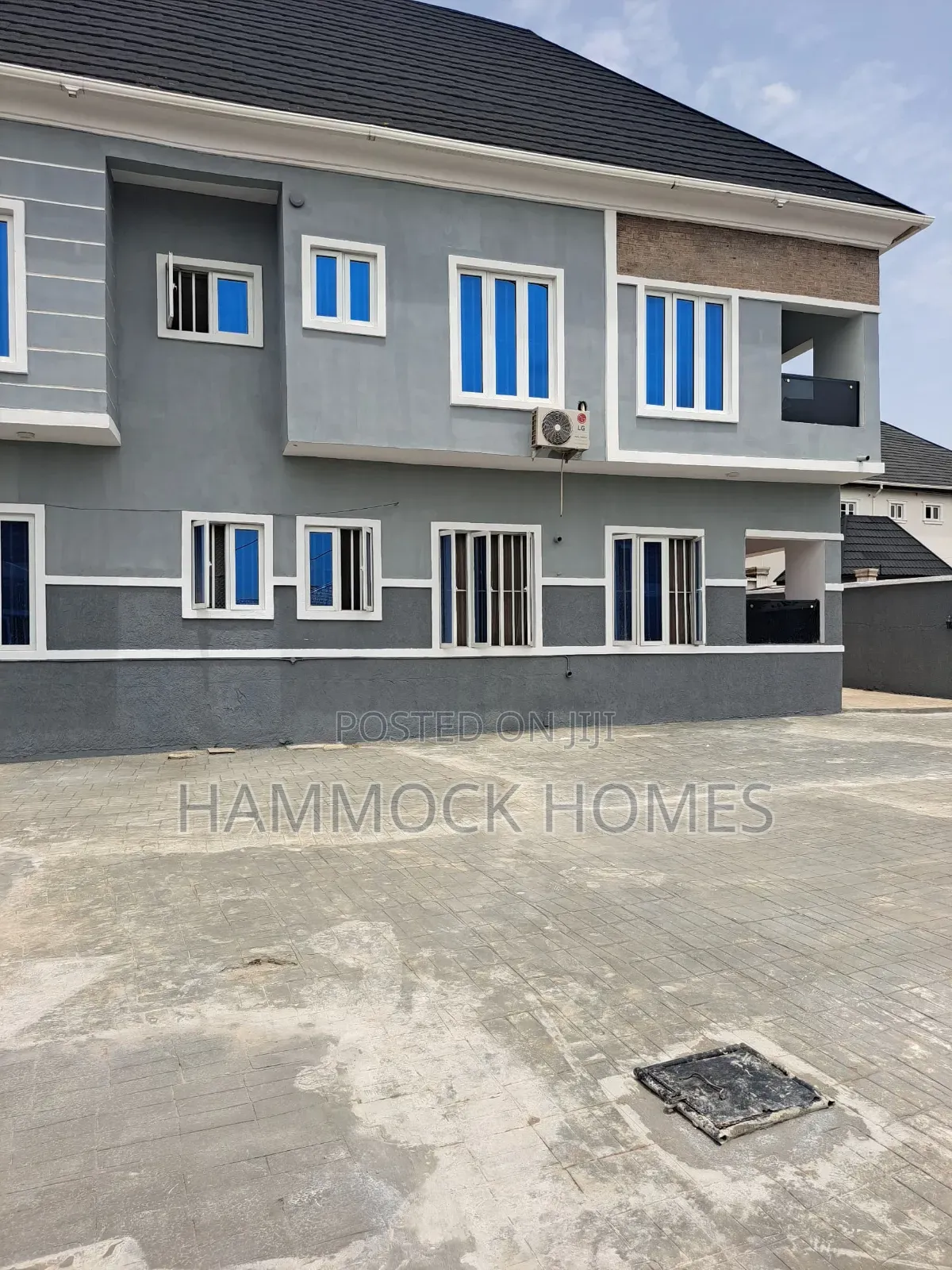 4bdrm Duplex in Alpha Grace Estate, Jericho for sale