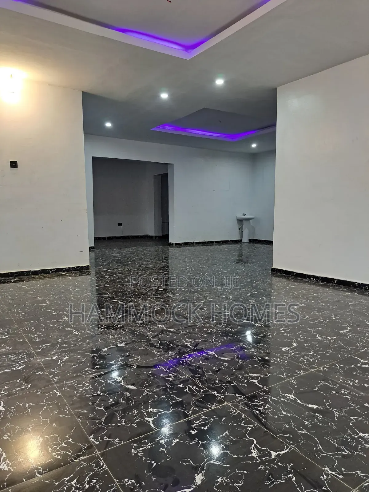 4bdrm Duplex in Alpha Grace Estate, Jericho for sale