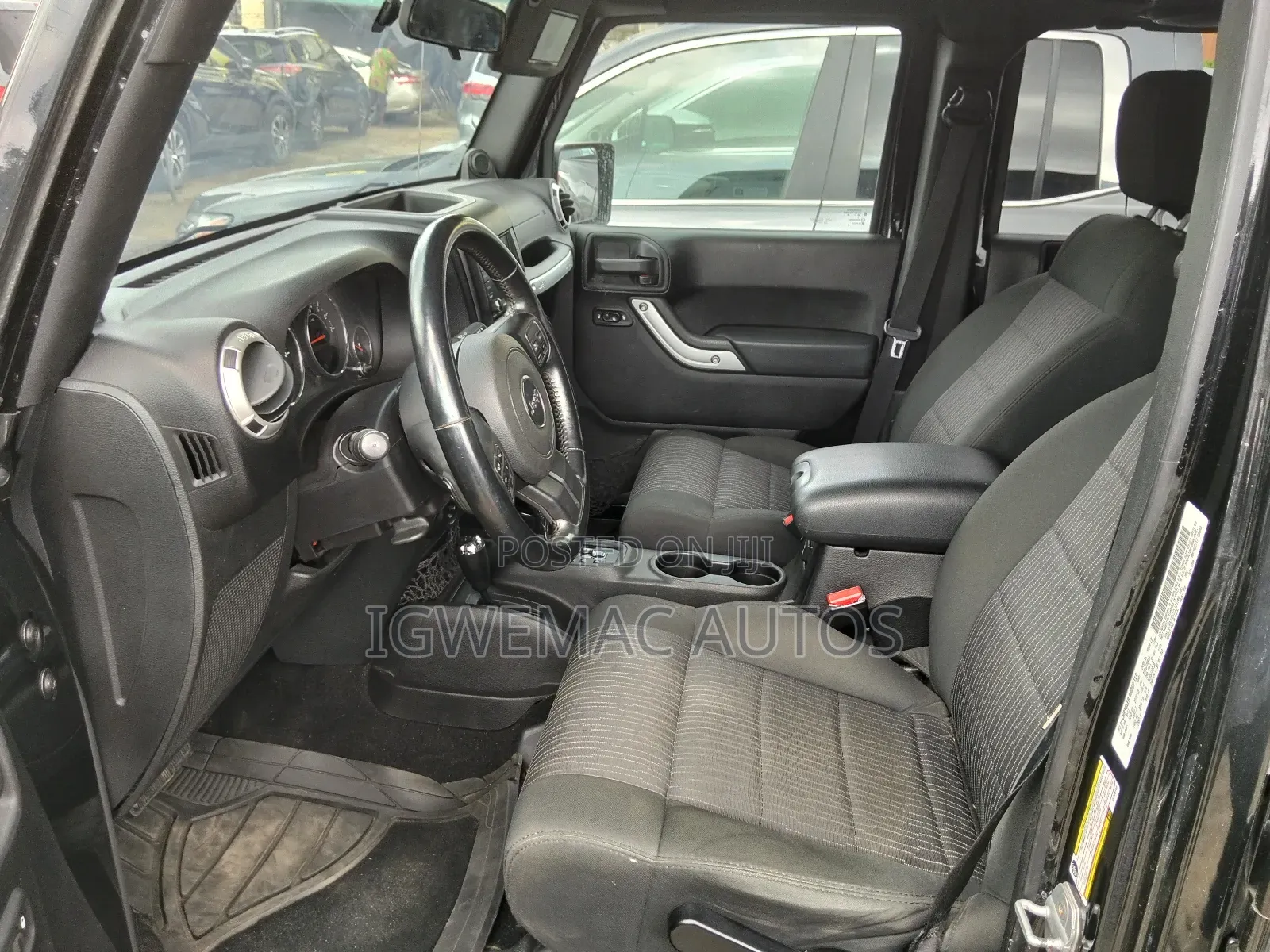 Jeep Wrangler Unlimited Sahara 2012 Black