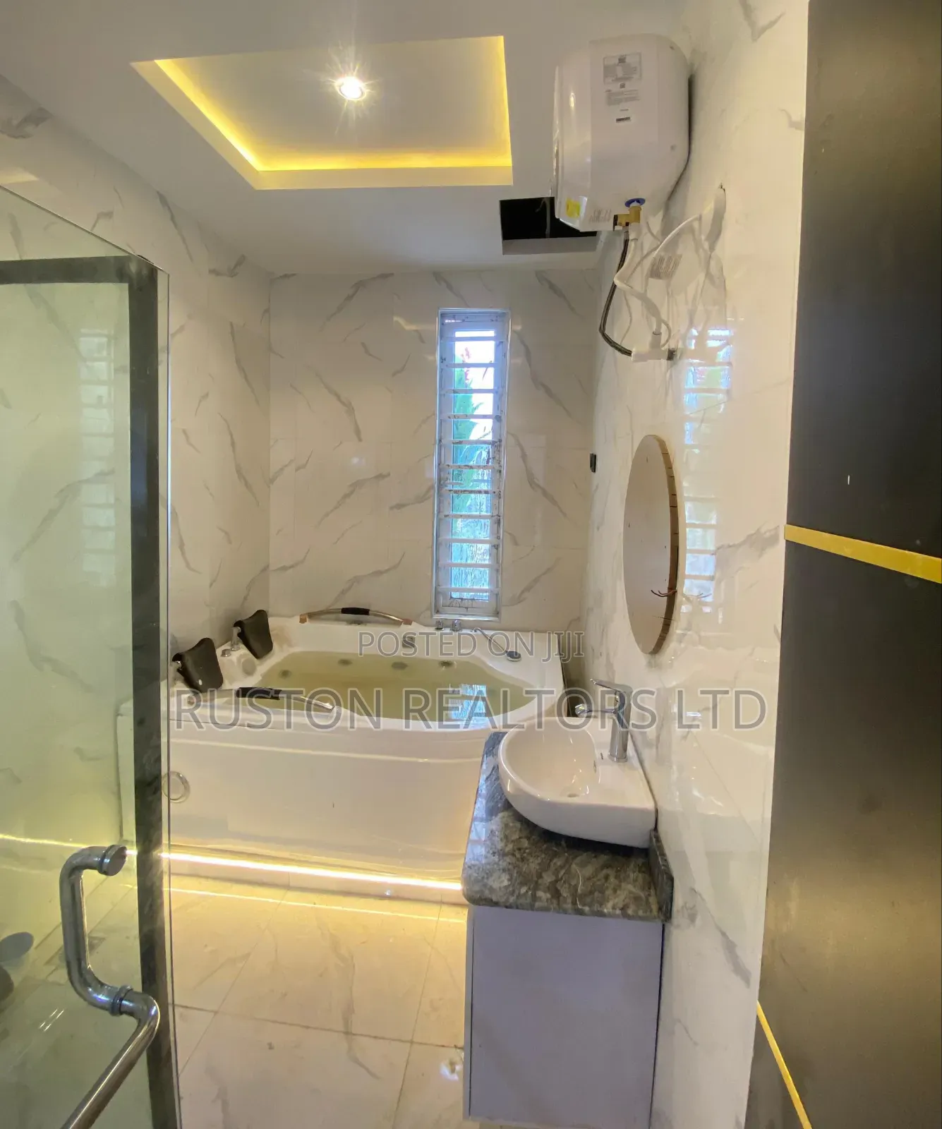 7bdrm Duplex in New Oko Oba for sale