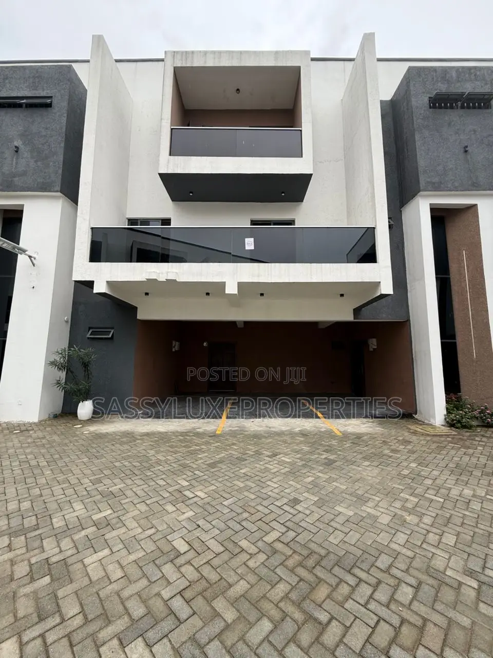 Furnished 2bdrm Apartment in Ikate Lekki for sale