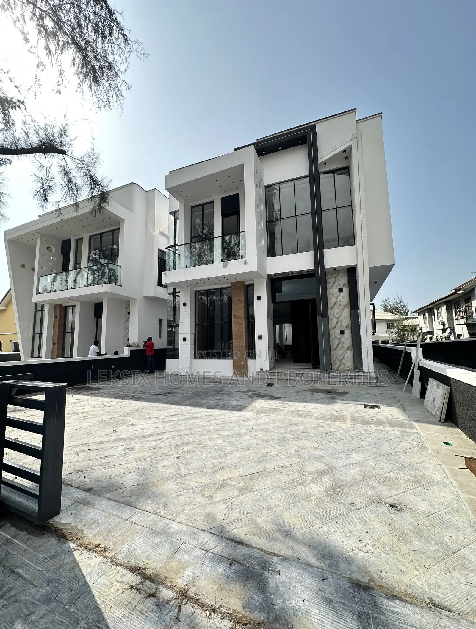 5bdrm Duplex in Megamound, Ikota for sale
