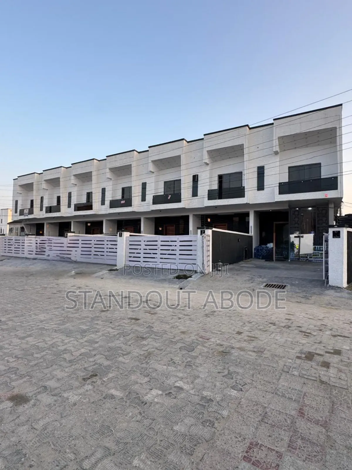 4bdrm Duplex in Located Inside An, Ikota for sale