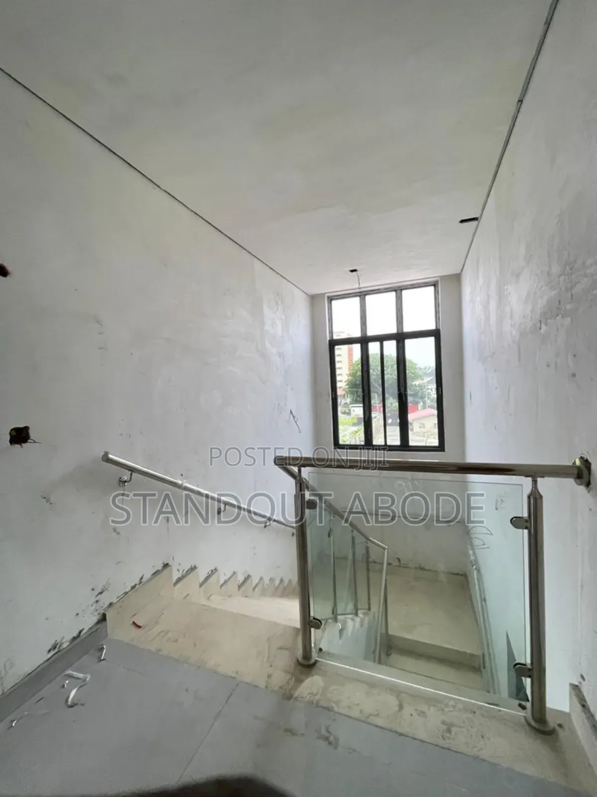 6bdrm Duplex in In An Estate, Ikoyi for sale