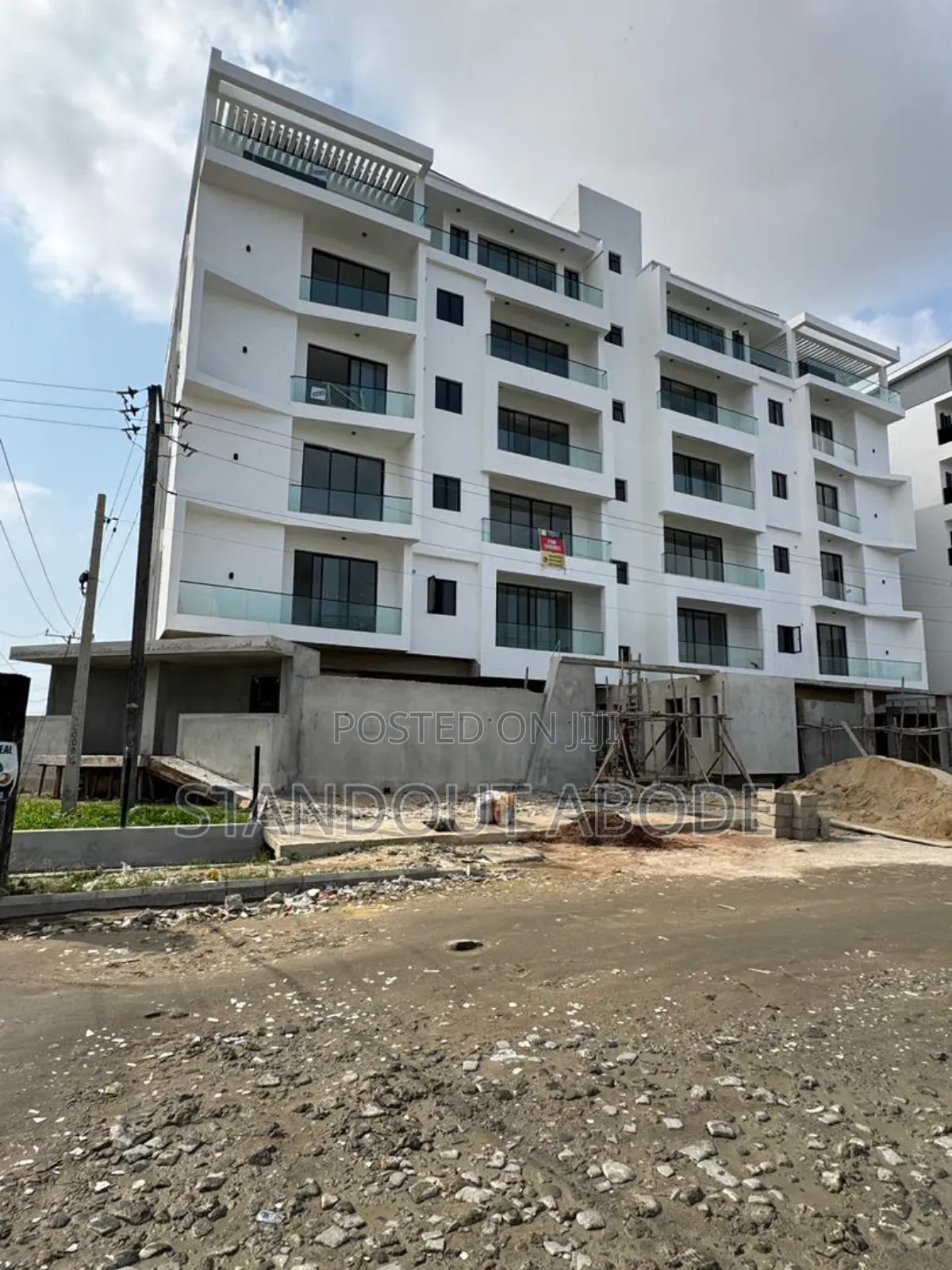 3bdrm Penthouse in Inside An Estate, Ikate for sale