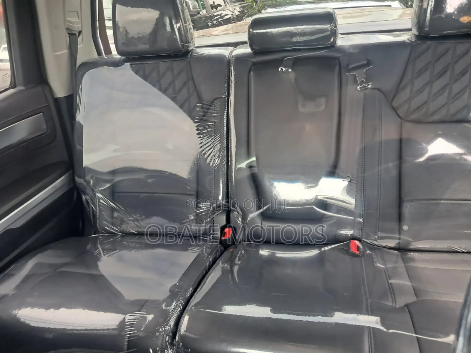 Toyota Tundra Limited 5.7L V8 4x4 Double Cab 6.6 ft. box 145.7 in. WB