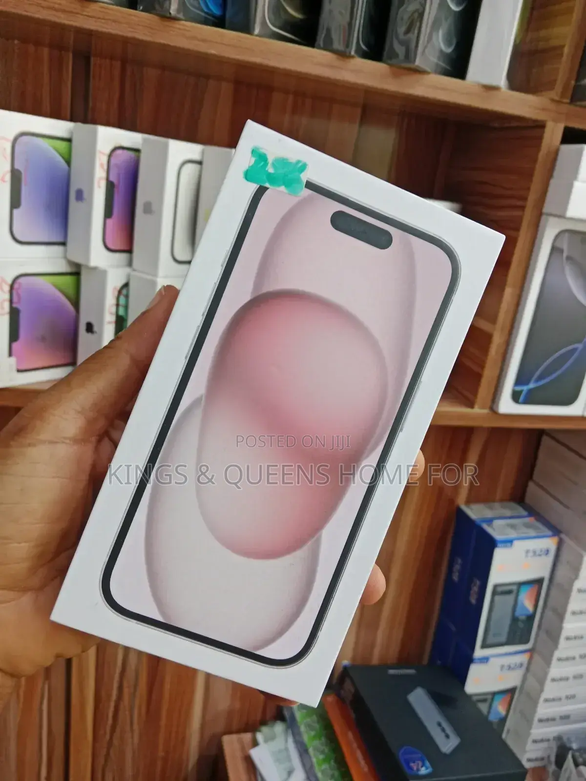New Apple iPhone 15 256 GB Pink