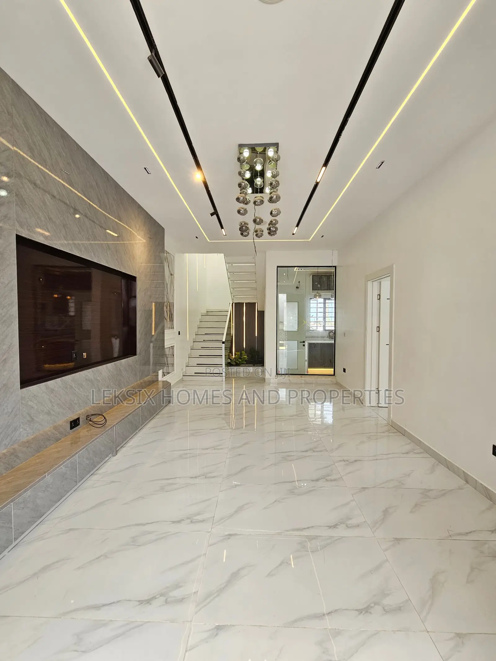 4bdrm Duplex in A Secured Code To, Ado / Ajah for sale