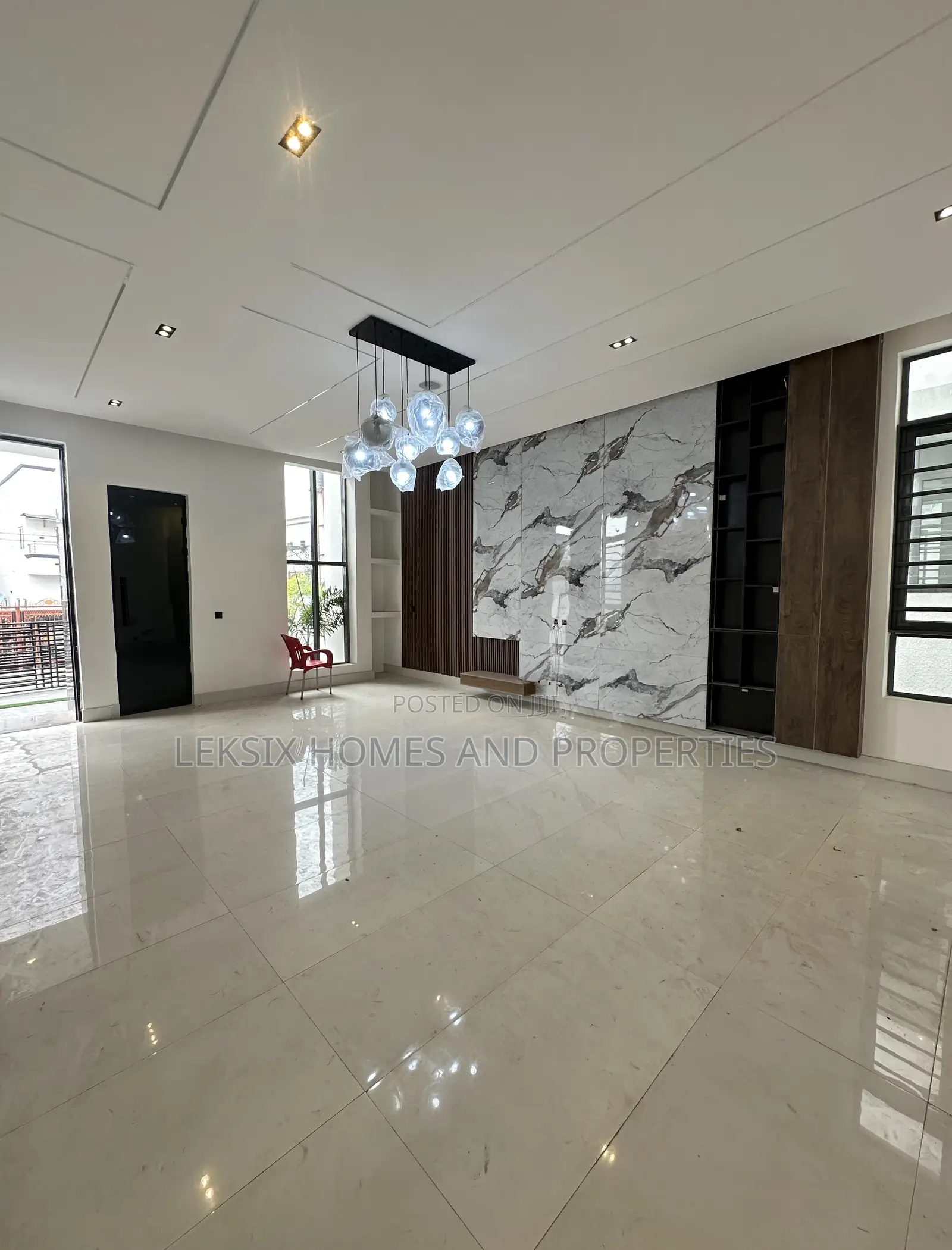 5bdrm Duplex in A Secured Code To, Ado / Ajah for sale