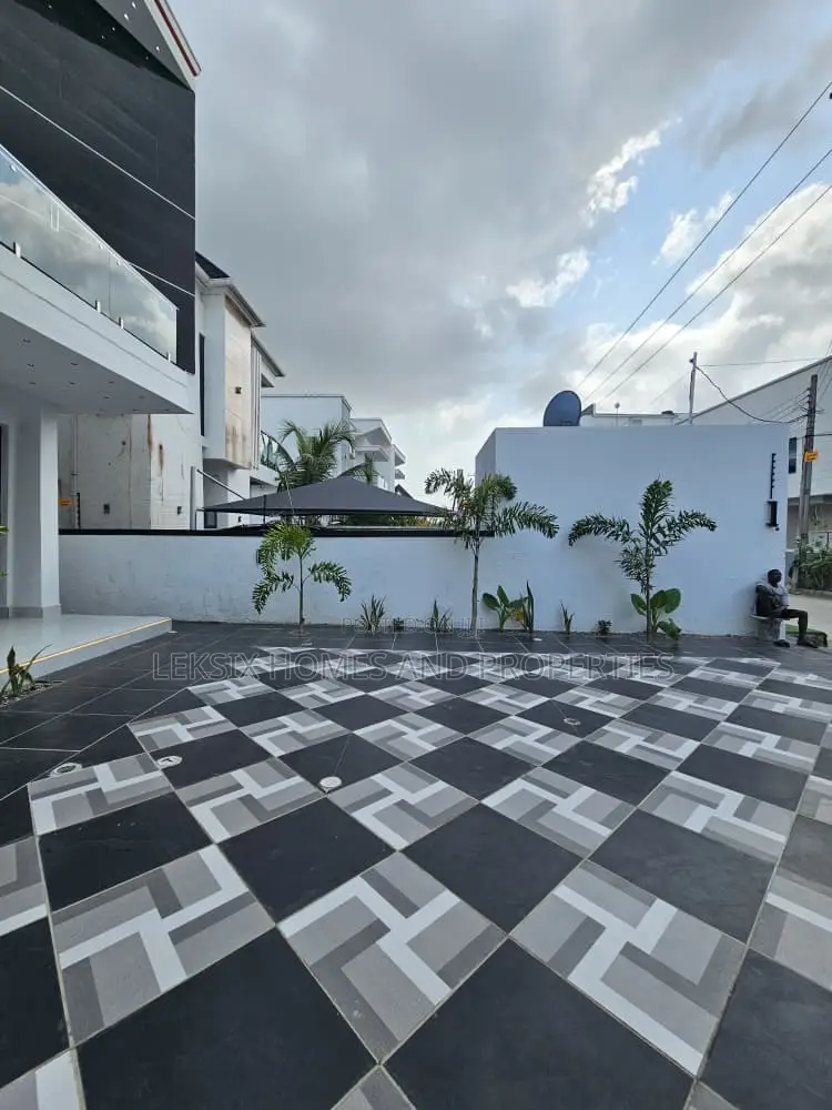 5bdrm Duplex in A Secured Code To, Ado / Ajah for sale