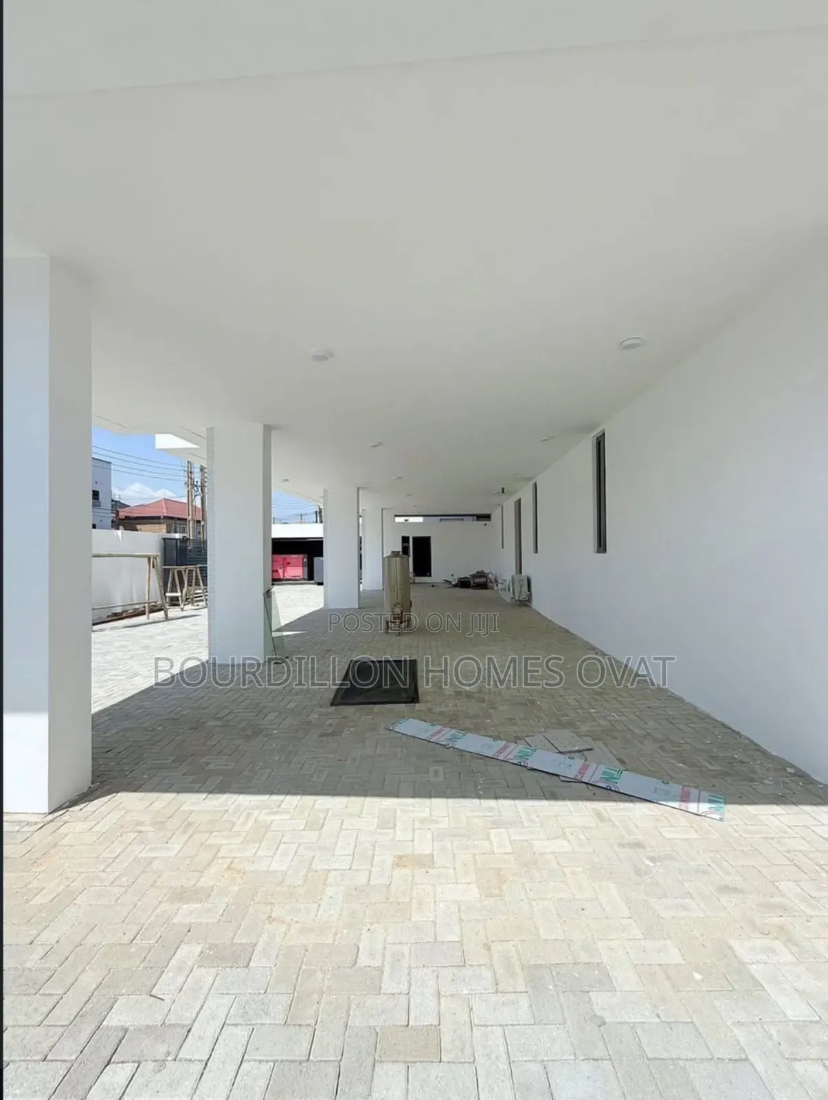 2bdrm Apartment in Oniru Victoria for sale