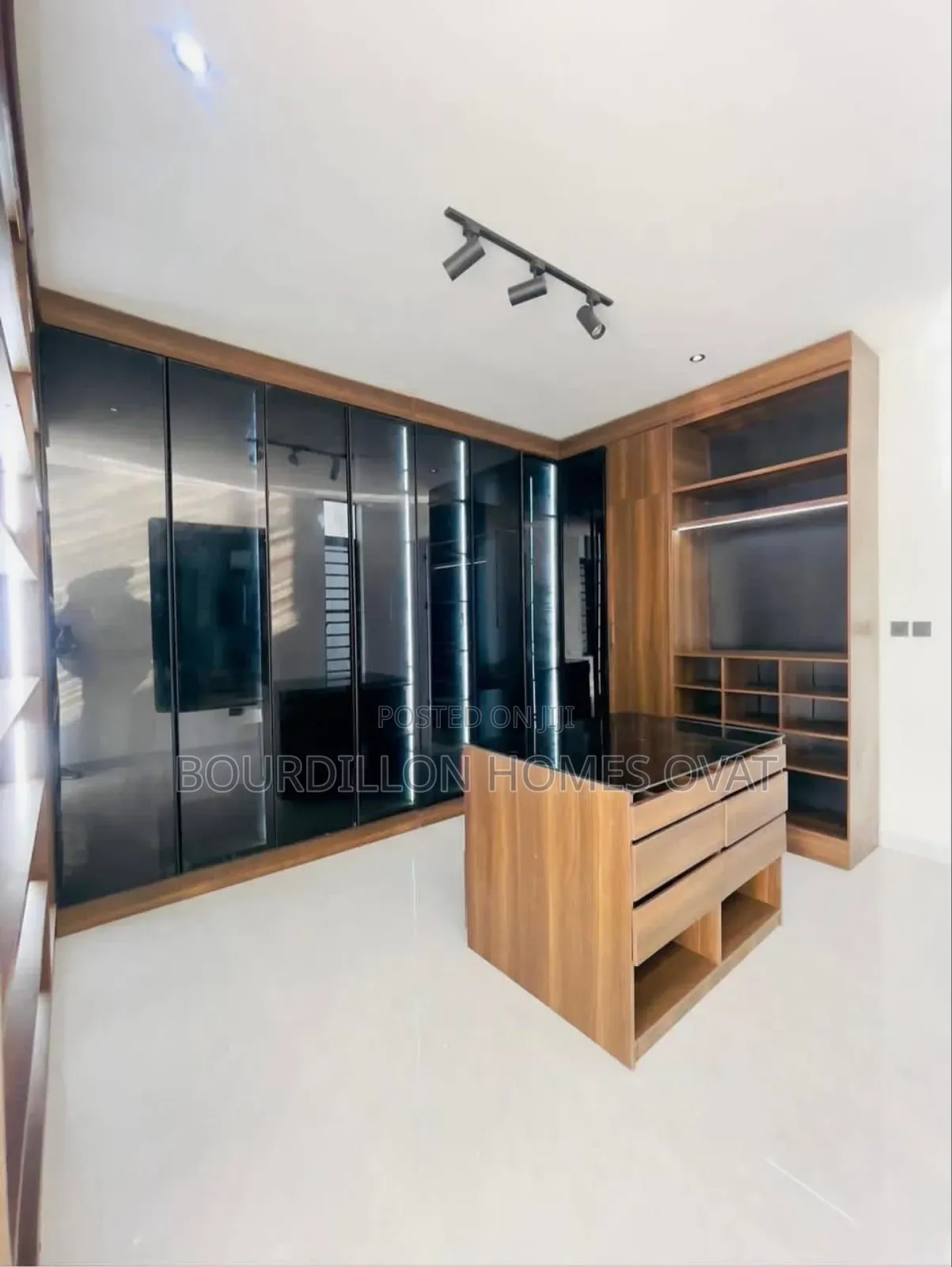 5bdrm Duplex in Orchid Lekki Lagos for sale