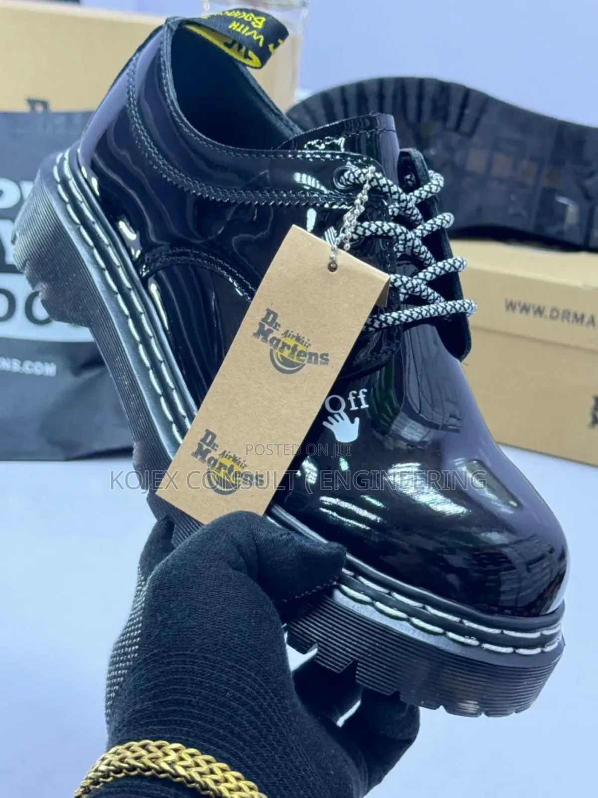 Dr. Airwair Martens (Transparent Sole)