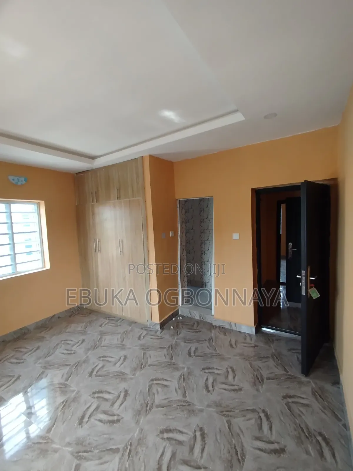 2bdrm Block of Flats in Sars Road,, Obio-Akpor for rent
